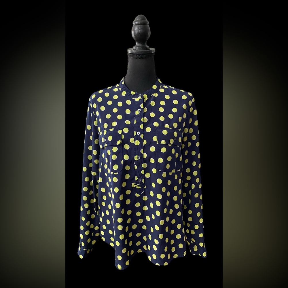 Gap: Blue Button Down Shirt with Green and White Polka Dots - Picture 7 of 17